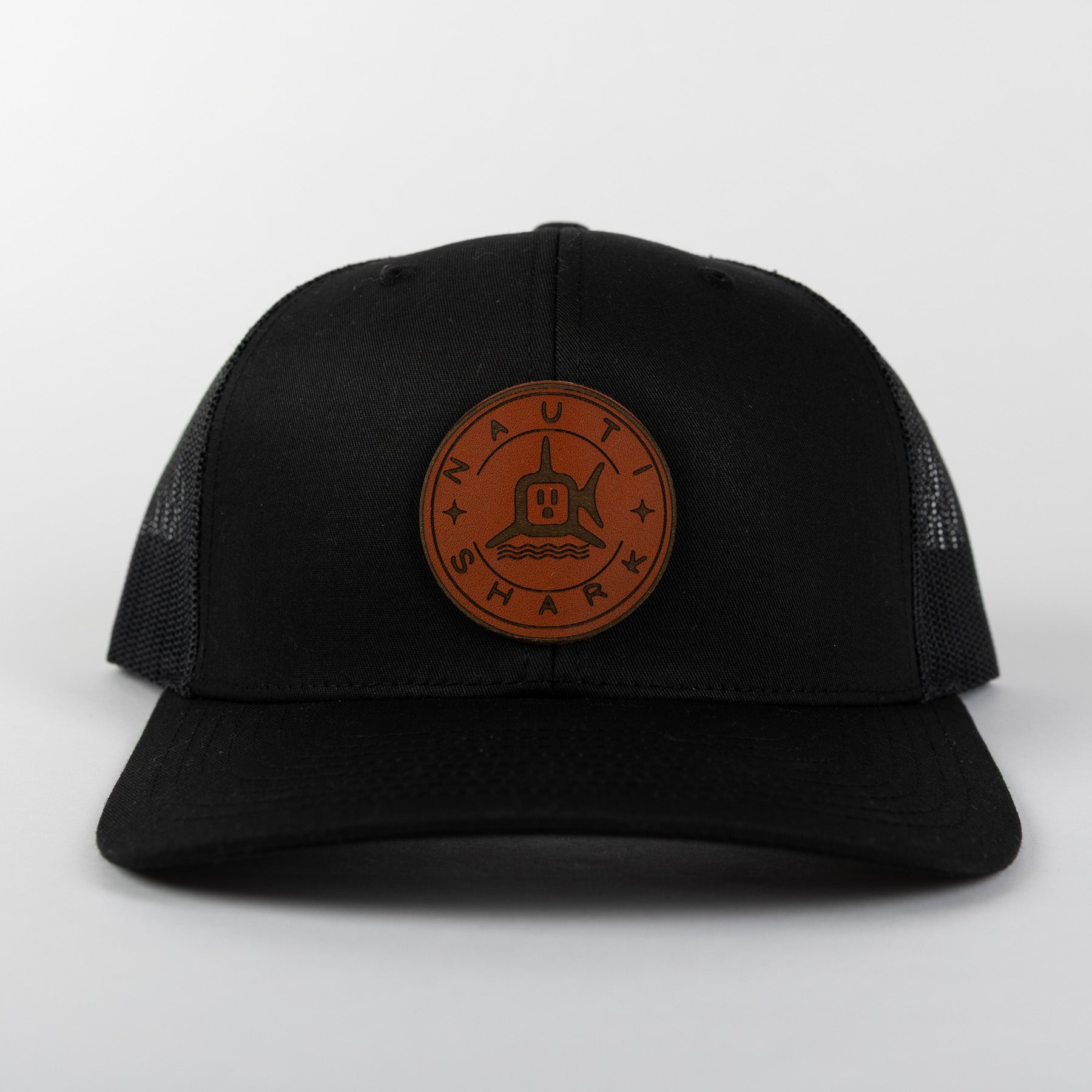 Leather Classic Circle Trucker - Black