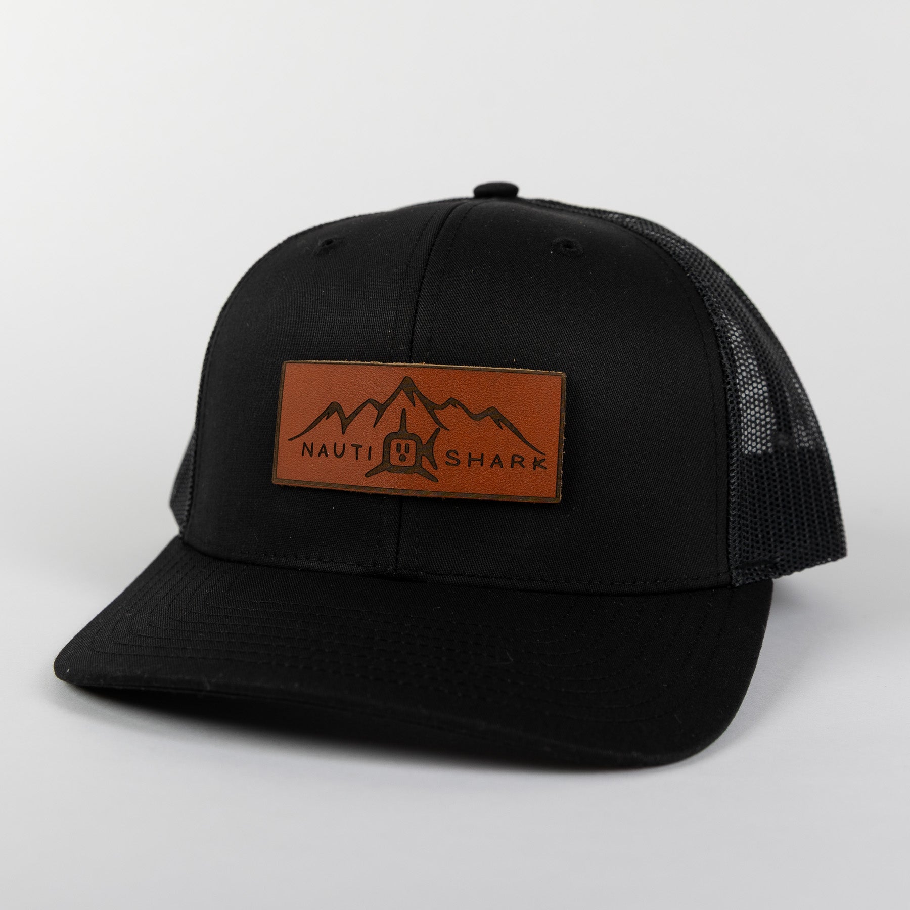 Leather Mountain Trucker - Black