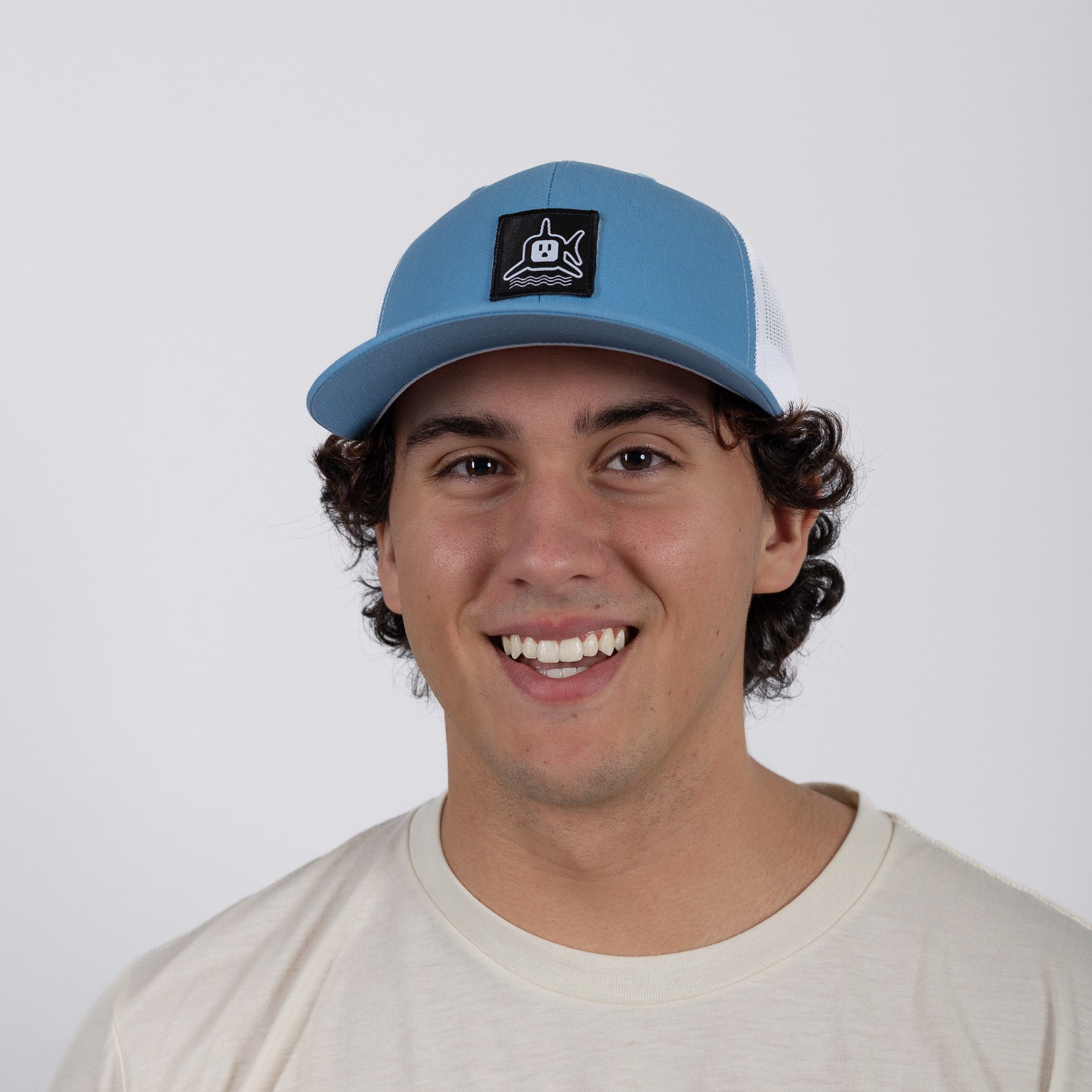 White Shark Trucker - Cyan/White