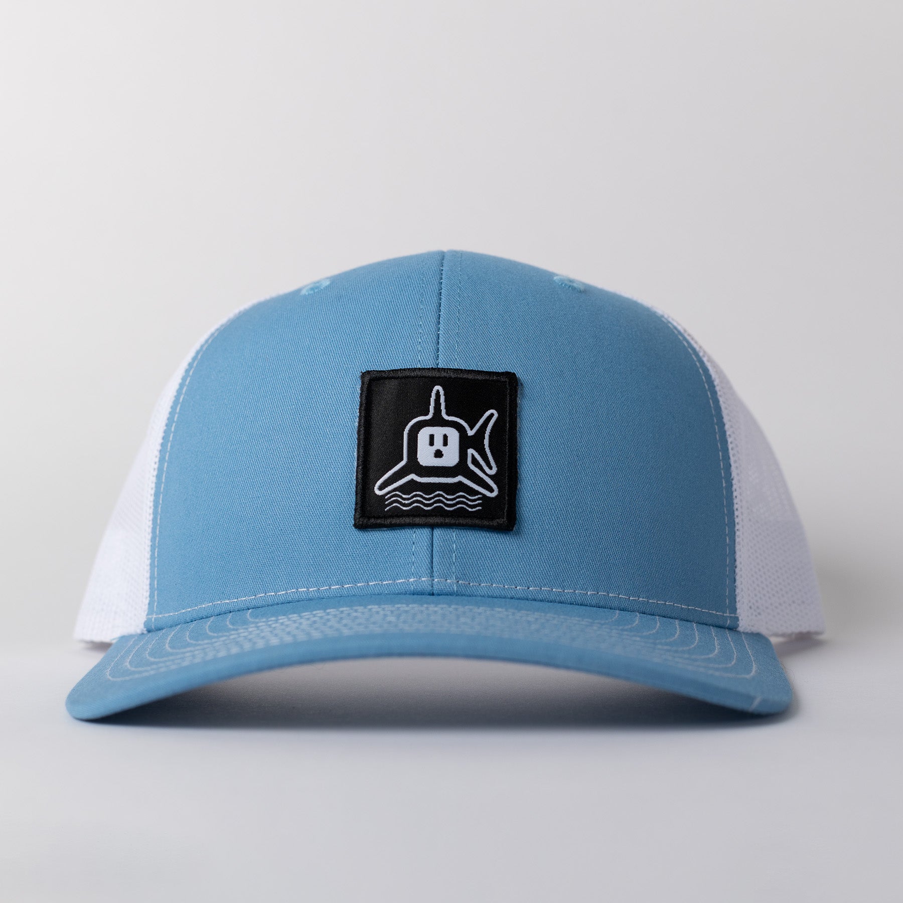 White Shark Trucker - Cyan/White