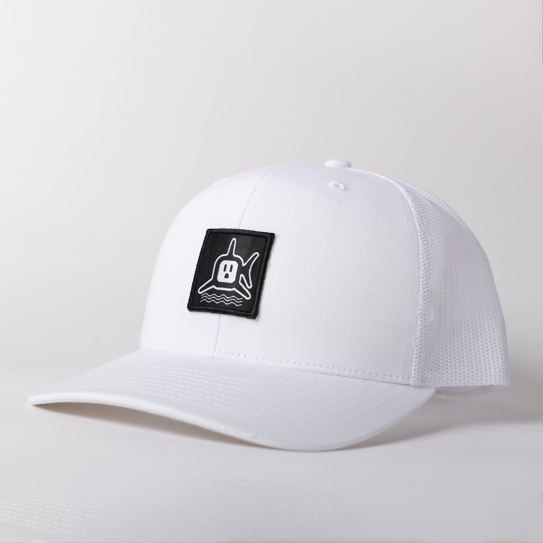White Shark Trucker - White